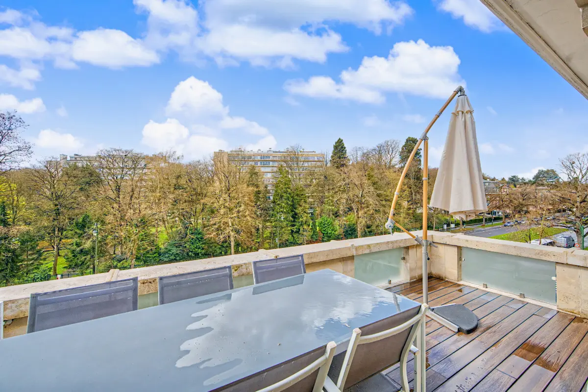 Penthouse te  in Elsene 1050 740000.00€ 2 slaapkamers 160.00m² - Zoekertje 734043