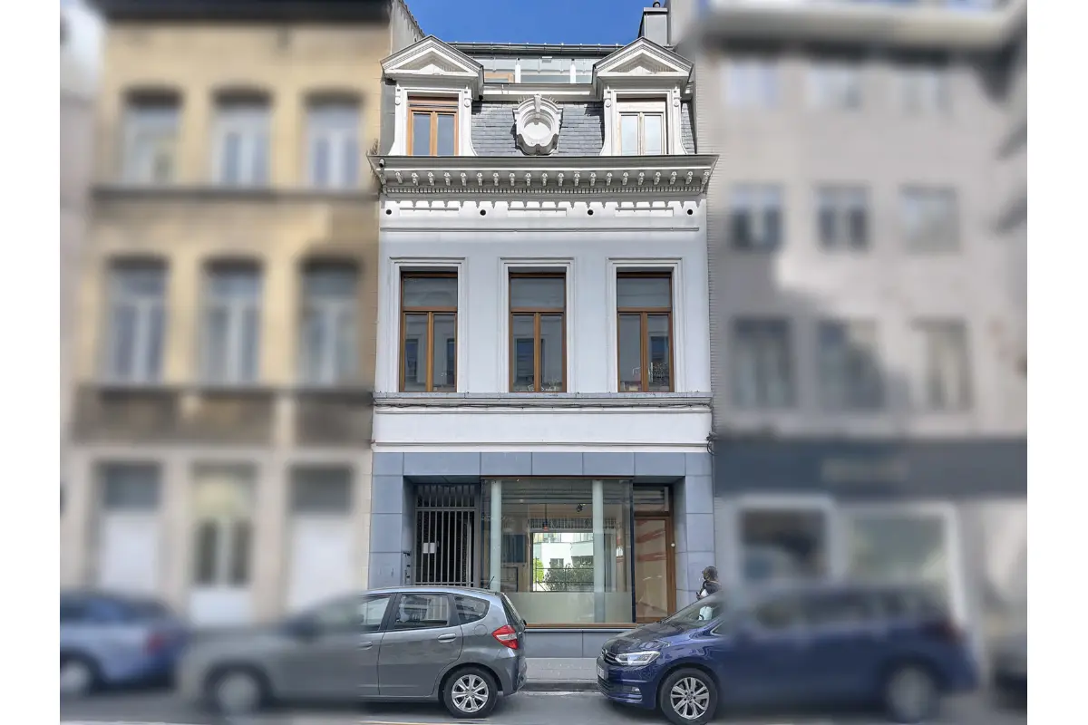 Commerce à vendre à Ixelles 1050 299000.00€  chambres 98.00m² - annonce 735383