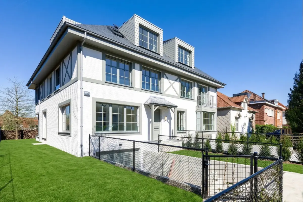 Huis te  huur in Sint-Lambrechts-Woluwe 1200 5500.00€ 6 slaapkamers 420.00m² - Zoekertje 735046