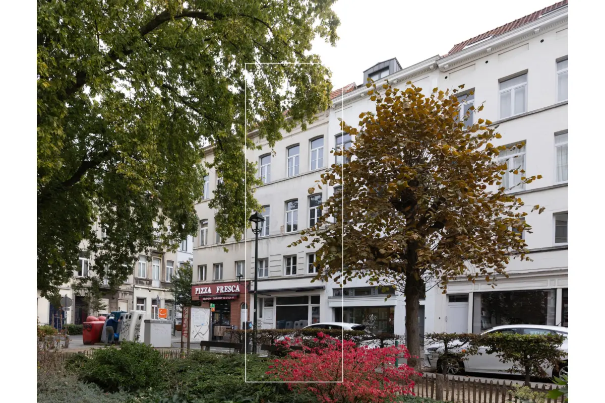 Mixgebouw te  koop in Sint-Gillis 1060 665000.00€ 4 slaapkamers 200.00m² - Zoekertje 735125