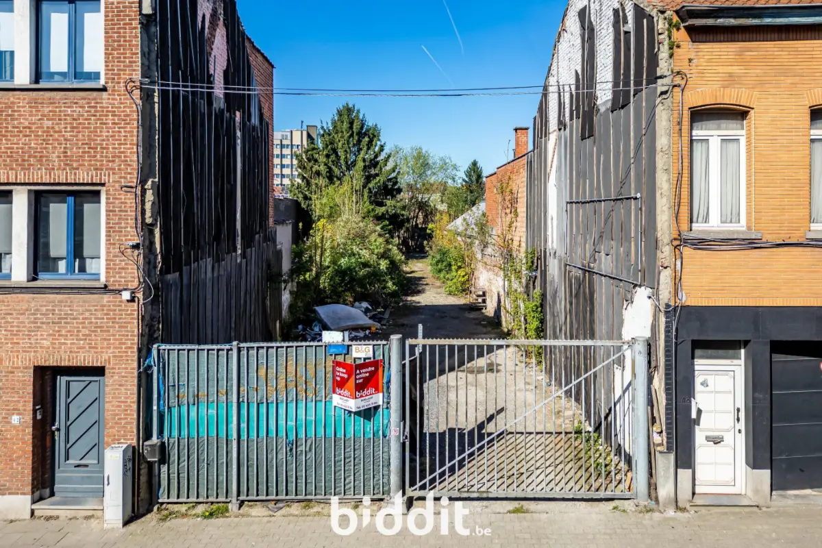 Grond te  koop in Sint-Agatha-Berchem 1082 90000.00€  slaapkamers m² - Zoekertje 735316