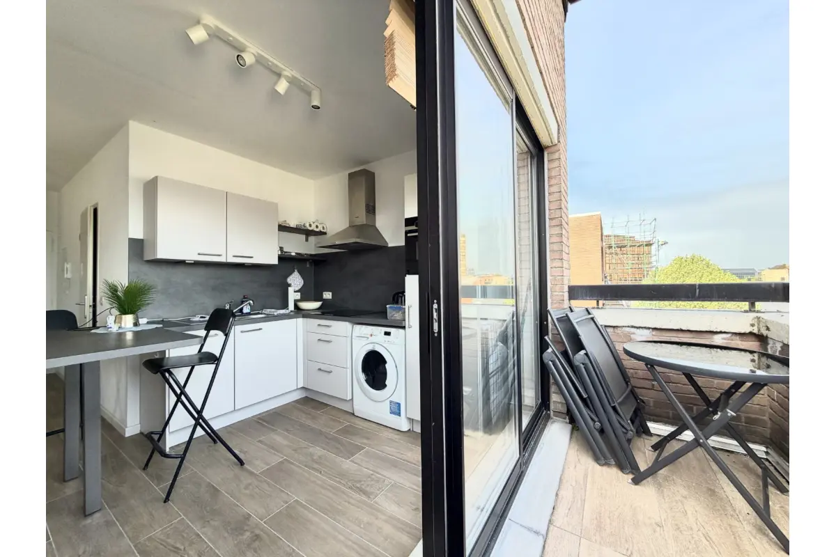 Studio à louer à Ixelles 1050 950.00€  chambres 32.00m² - annonce 735067