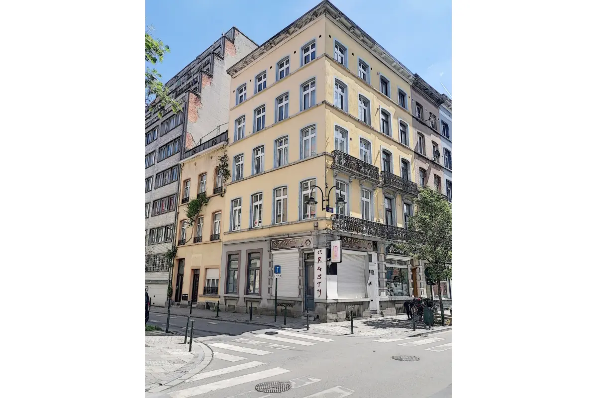 Appartementsgebouw te  koop in Brussel 1000 749000.00€ 5 slaapkamers 277.00m² - Zoekertje 734822