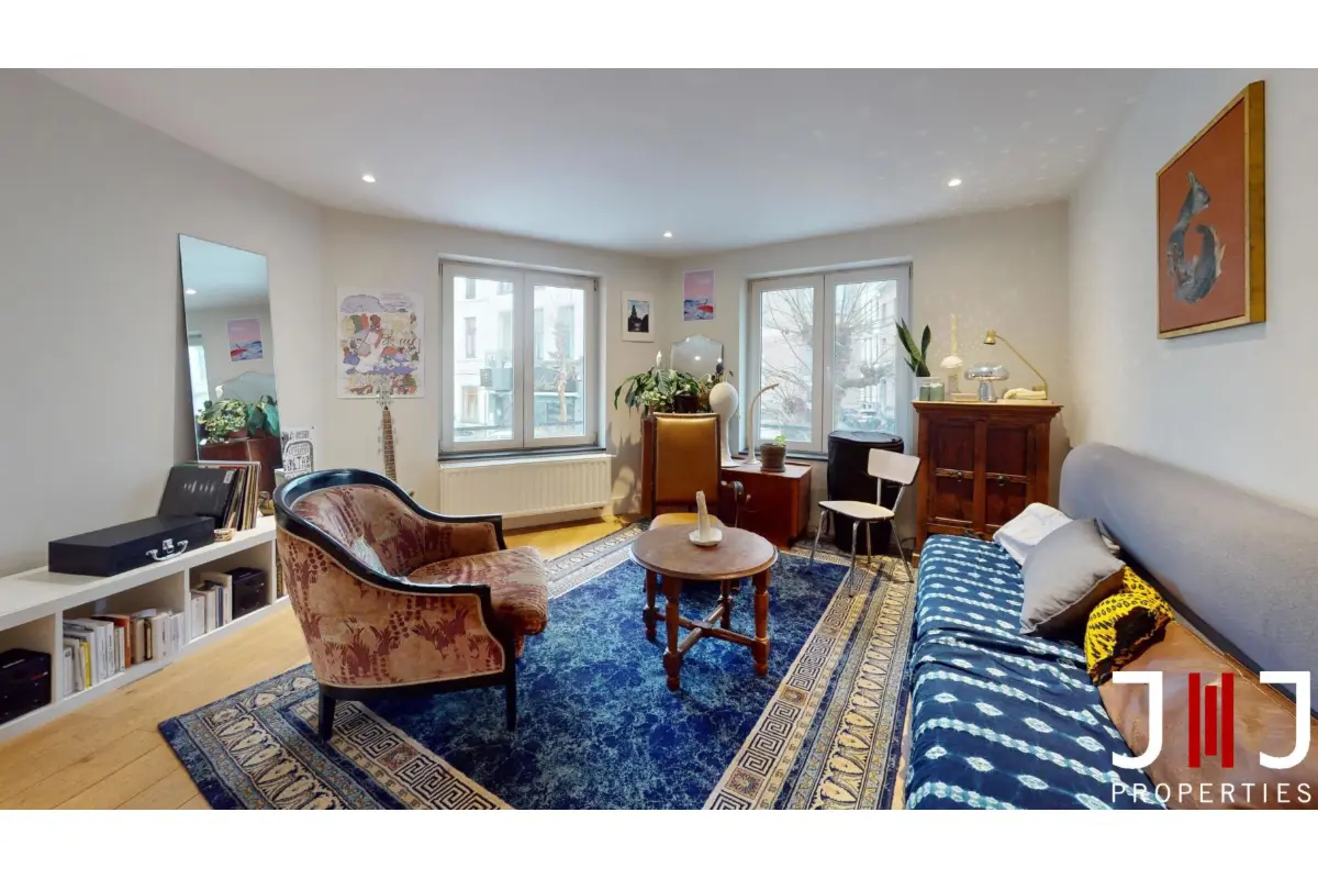 Mixgebouw te  koop in Sint-Joost-ten-Node 1210 545000.00€ 4 slaapkamers 186.00m² - Zoekertje 735844