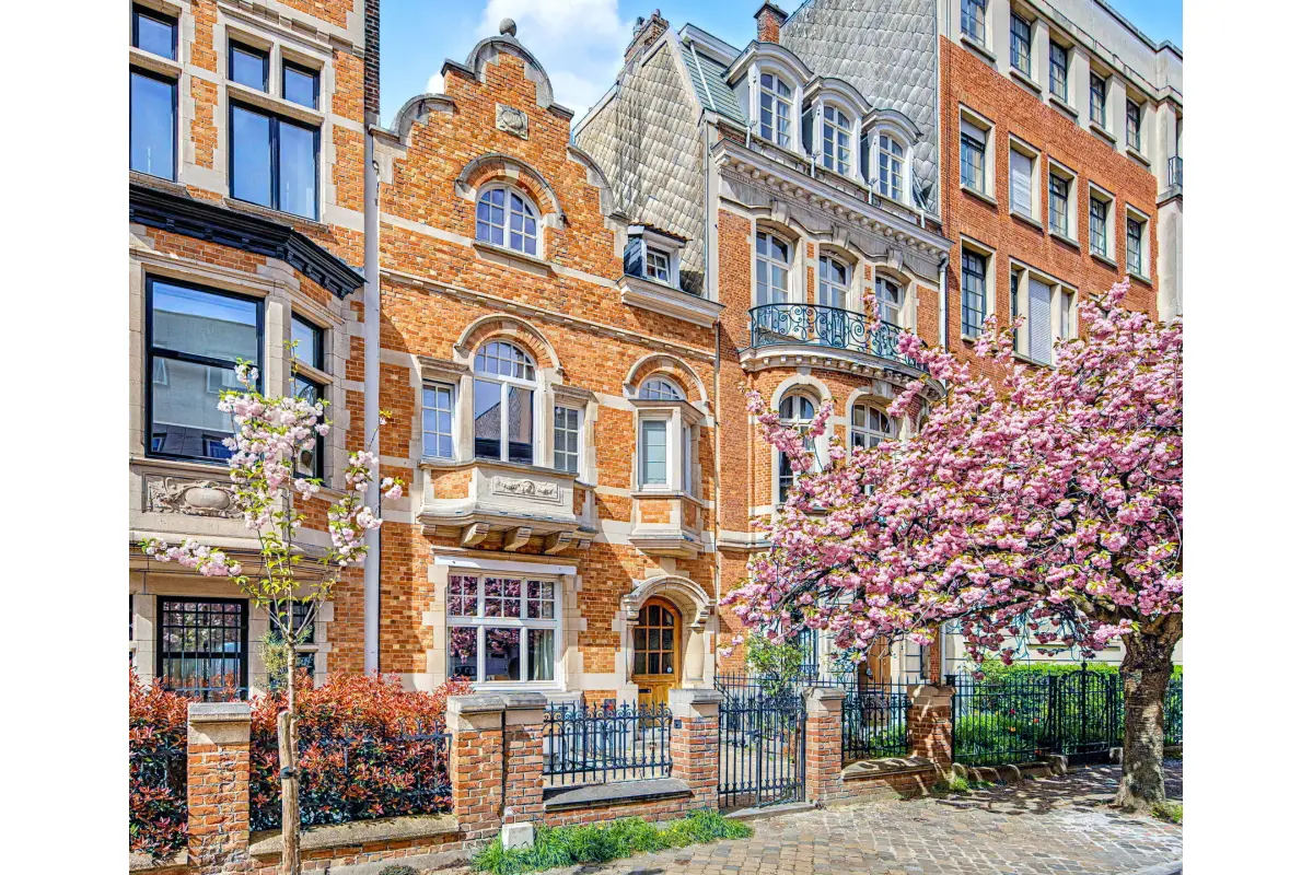 Huis te  in Elsene 1050 5200.00€ 6 slaapkamers 370.00m² - Zoekertje 735925