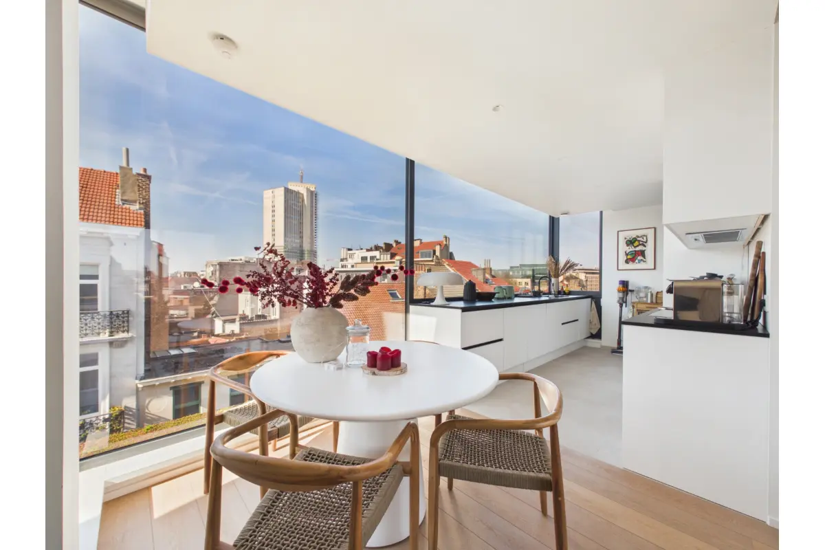 Penthouse te  huur in Elsene 1050 2250.00€ 2 slaapkamers 97.00m² - Zoekertje 736116