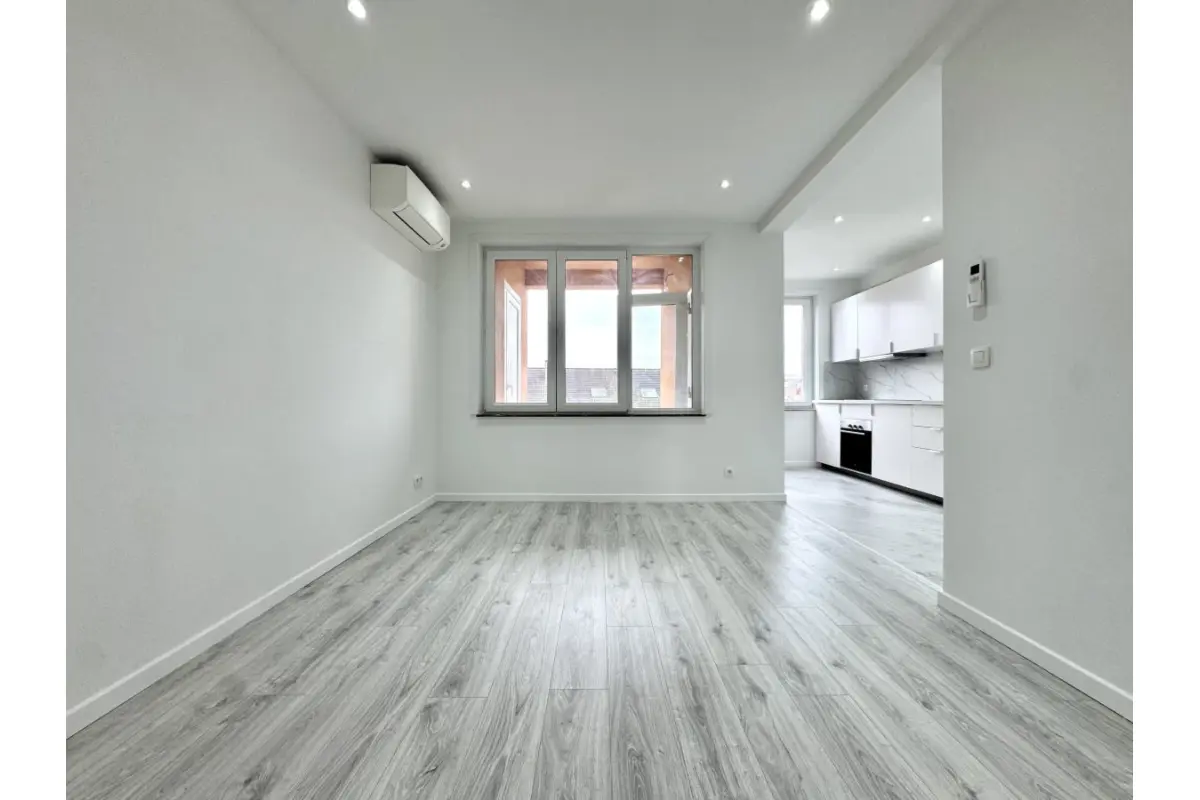 Appartement à louer à Forest 1190 1050.00€ 1 chambres 64.00m² - annonce 735971