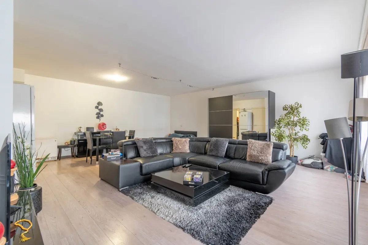 Studio te  koop in Sint-Jans-Molenbeek 1080 135000.00€ 0 slaapkamers 61.00m² - Zoekertje 736787