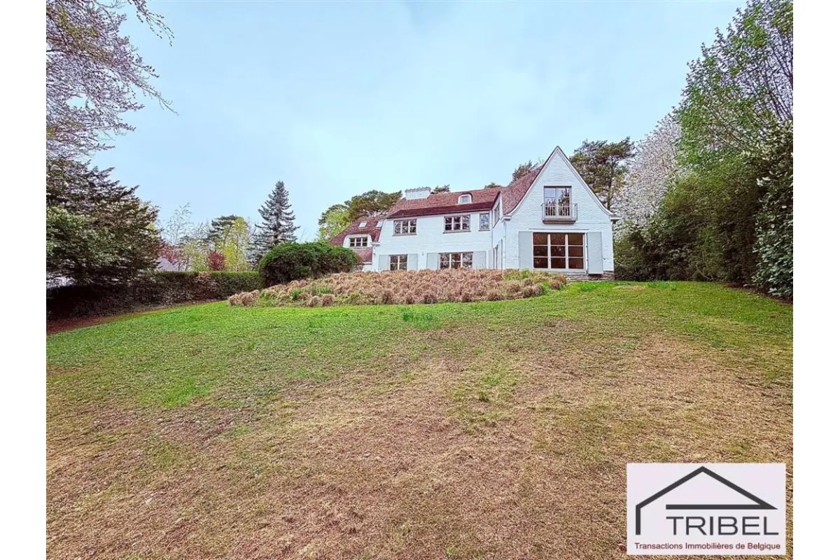 Villa te  in Ukkel 1180 4200.00€ 6 slaapkamers 450.00m² - Zoekertje 737000