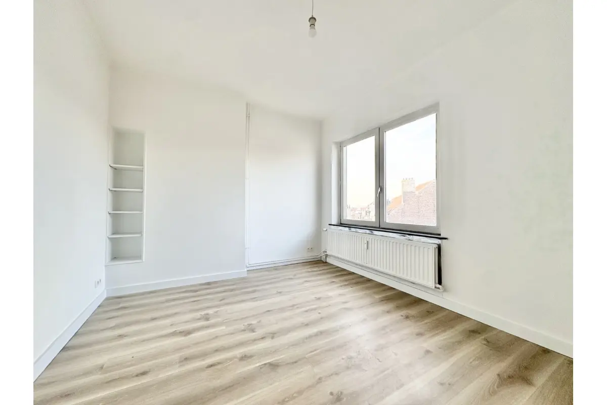Appartement te  huur in Schaarbeek 1030 1100.00€ 2 slaapkamers 67.00m² - Zoekertje 736896