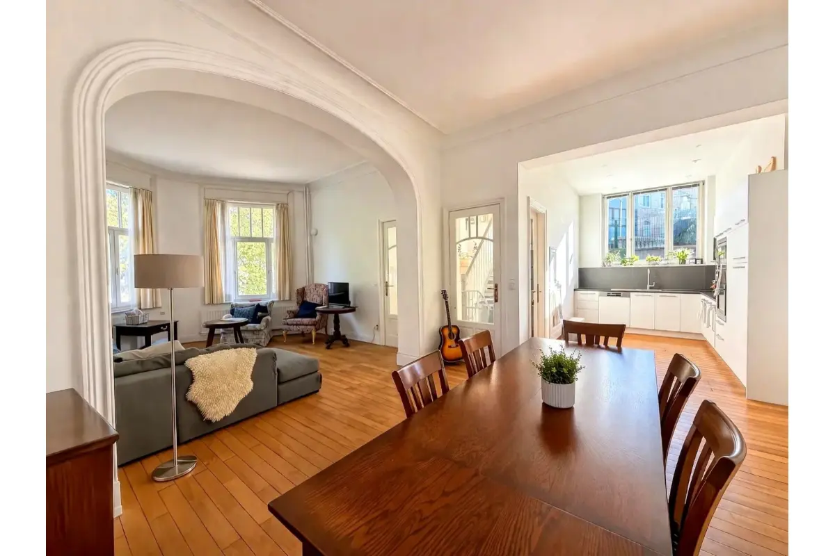 Maison à  à Etterbeek 1040 3650.00€ 5 chambres 280.00m² - annonce 737246