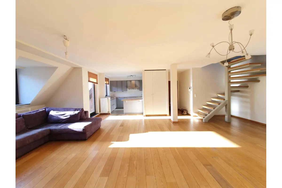 Duplex à vendre à Bruxelles 1000 860000.00€ 4 chambres 210.00m² - annonce 736968