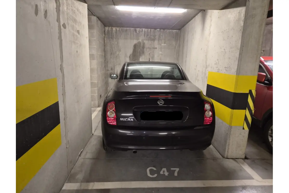 Parking te  koop in Brussel 1000 28000.00€  slaapkamers m² - Zoekertje 736784