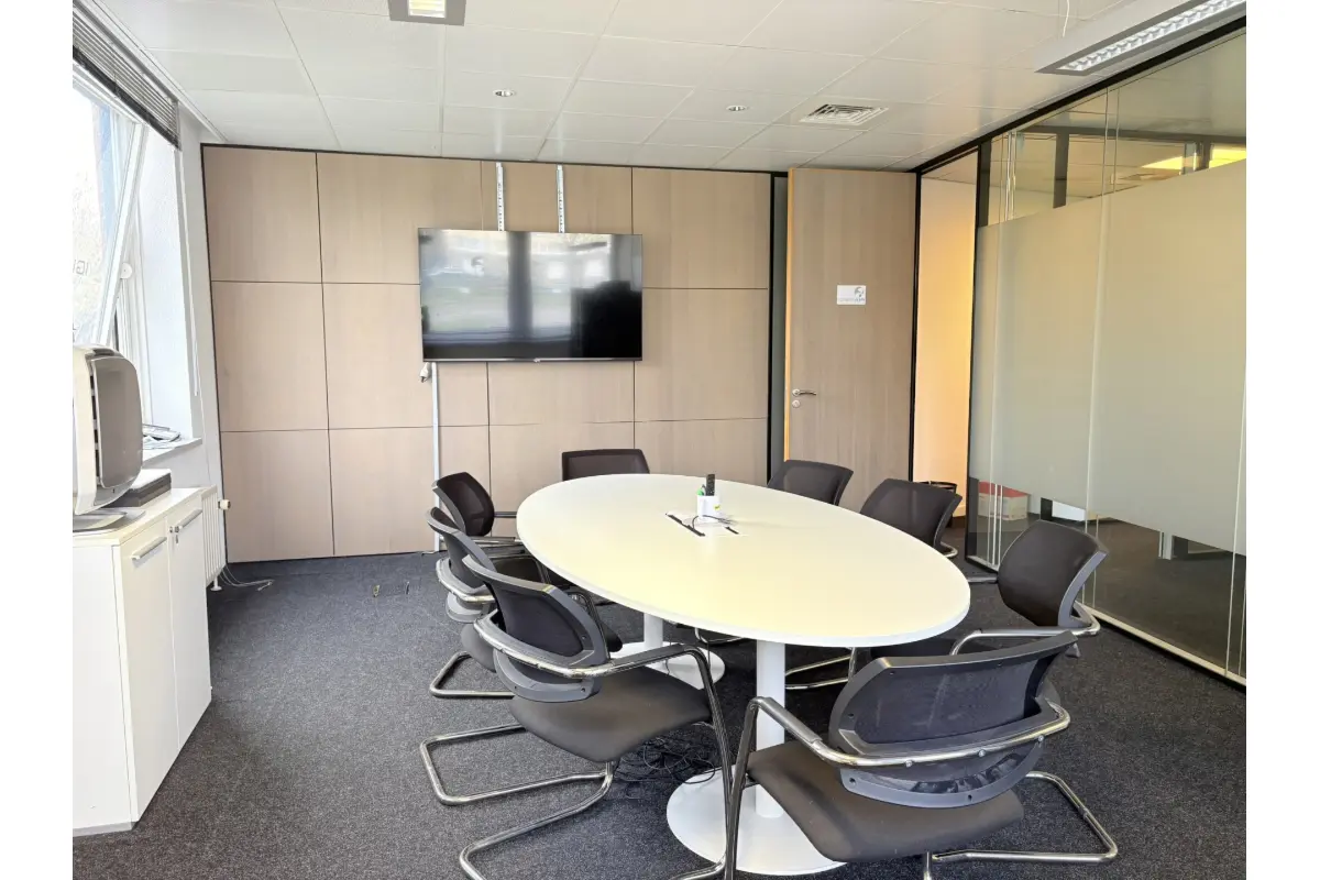 Commerce à louer à Anderlecht 1070 0.00€  chambres 357.00m² - annonce 736807