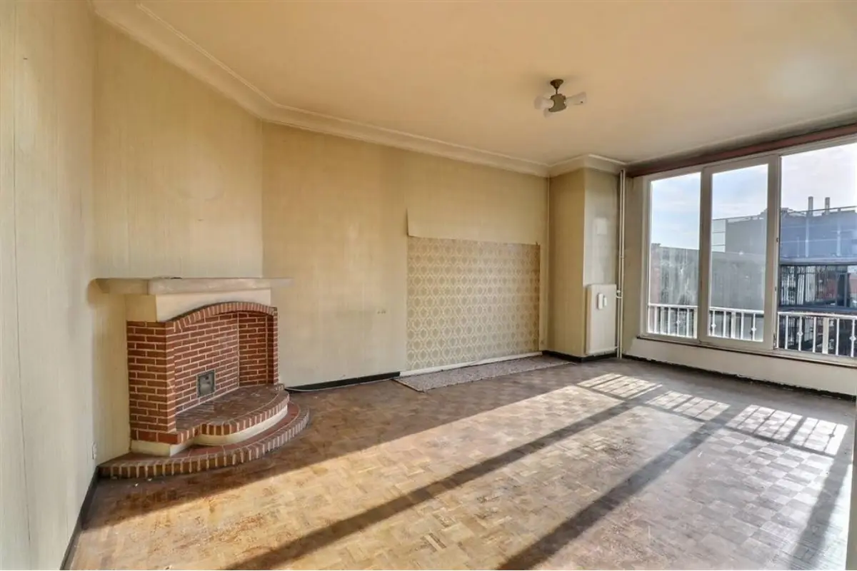 Appartement te  koop in Etterbeek 1040 299000.00€ 2 slaapkamers 76.00m² - Zoekertje 737956