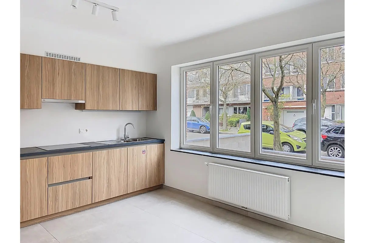 Appartement à louer à Evere 1140 900.00€ 1 chambres m² - annonce 737774