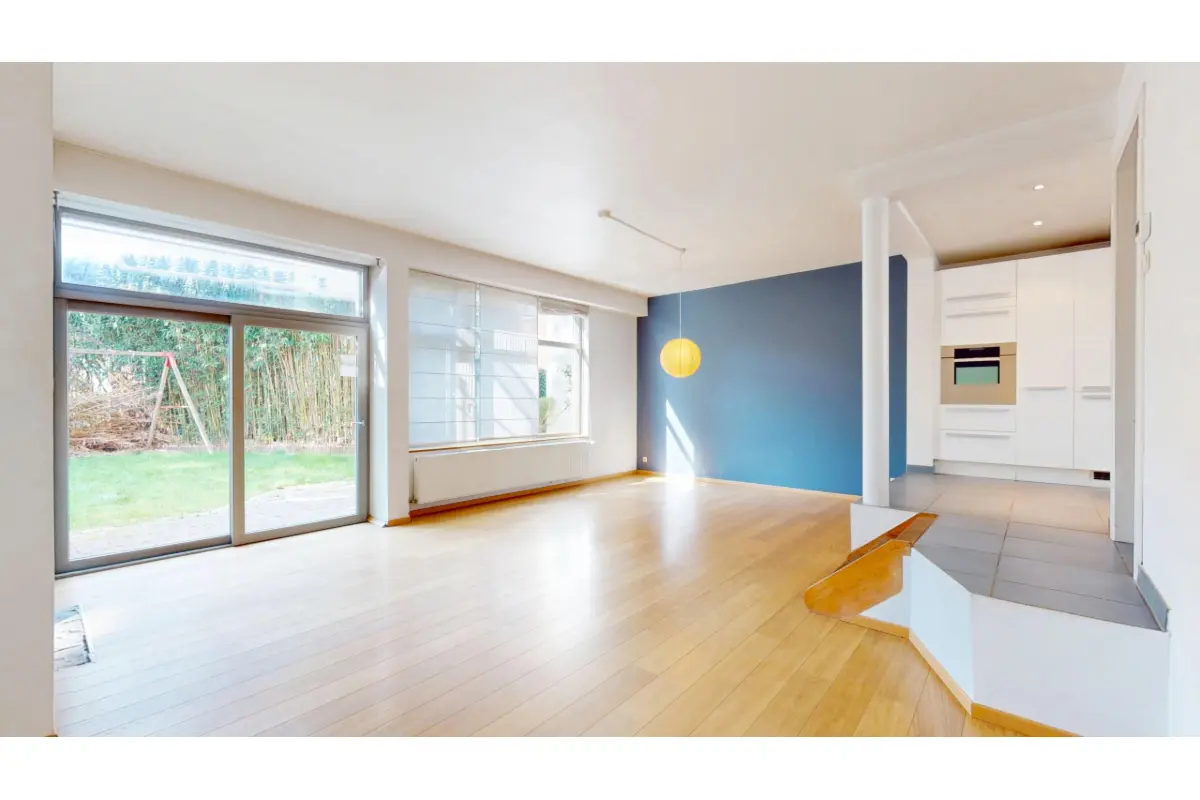 Maison à  à Woluwe-Saint-Lambert 1200 560000.00€ 4 chambres 175.00m² - annonce 737325