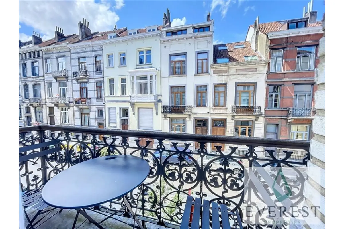 Appartement te  in Elsene 1050 380000.00€ 2 slaapkamers 77.00m² - Zoekertje 737474