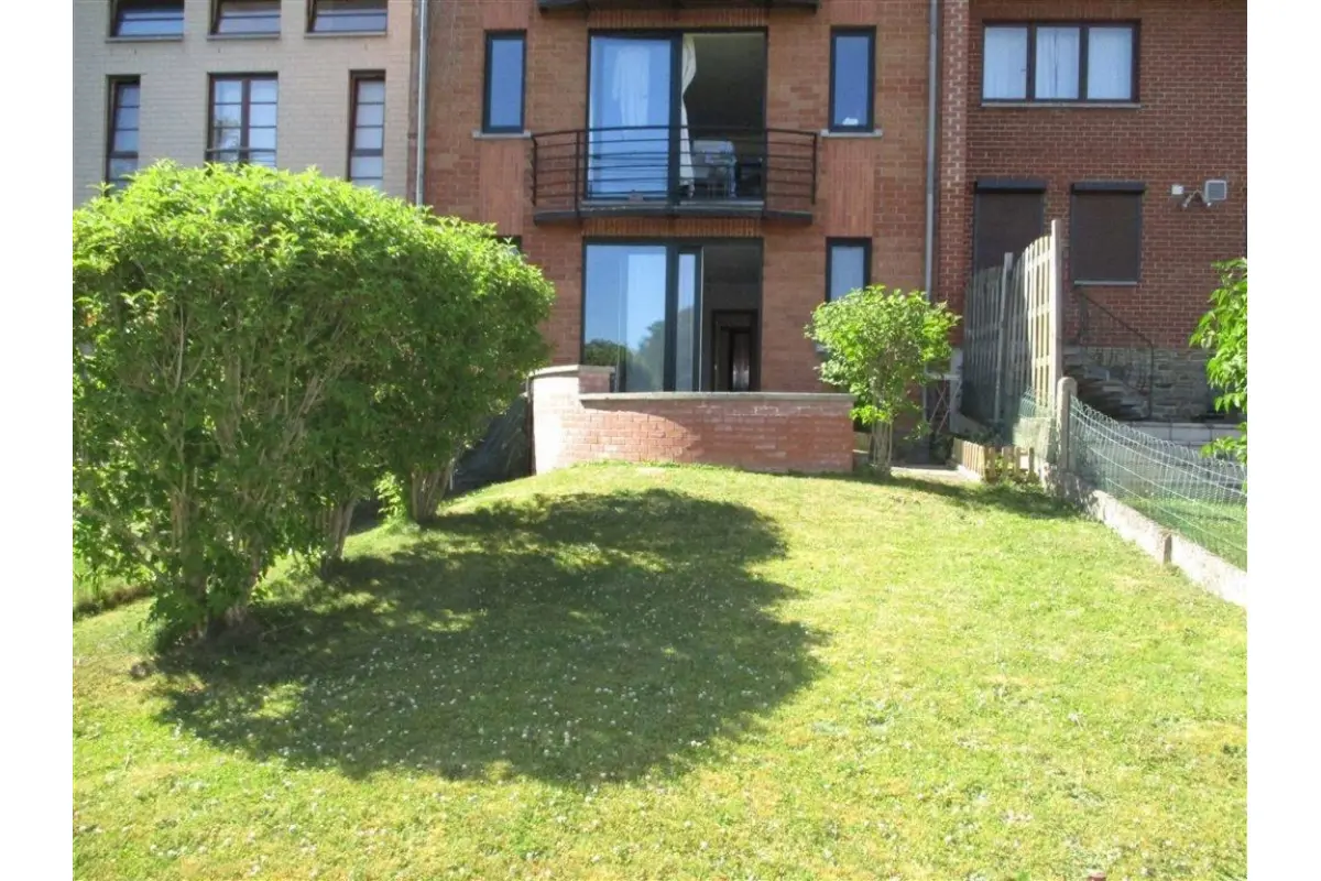 Rez-de-chaussée à louer à Belgrade 5001 700.00€ 1 chambres 65.00m² - annonce 737440