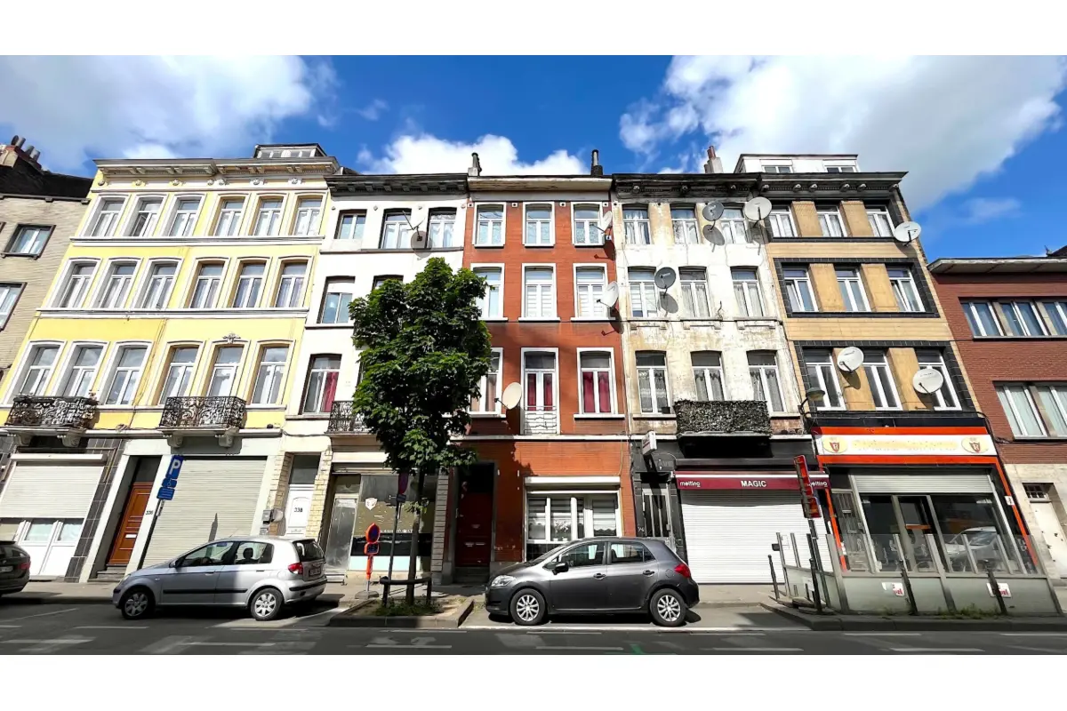 Commerce à vendre à Bruxelles 1000 215000.00€  chambres 92.00m² - annonce 737767