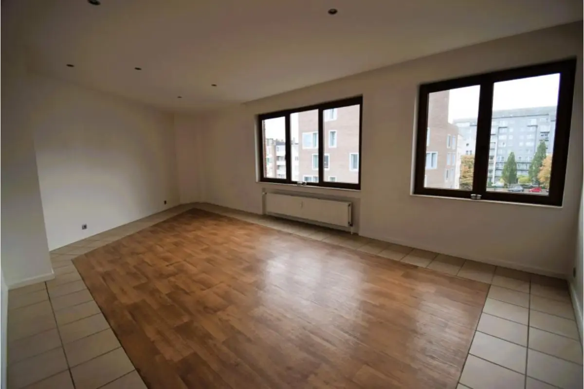 Appartement à  à Molenbeek-Saint-Jean 1080 215000.00€ 2 chambres 80.00m² - annonce 738163
