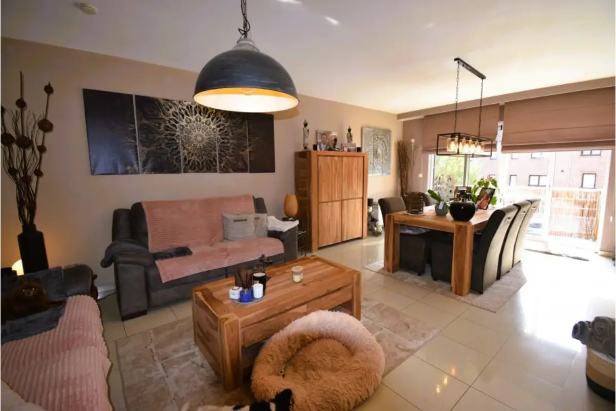 Appartement à  à Molenbeek-Saint-Jean 1080 260000.00€ 2 chambres 90.00m² - annonce 738162