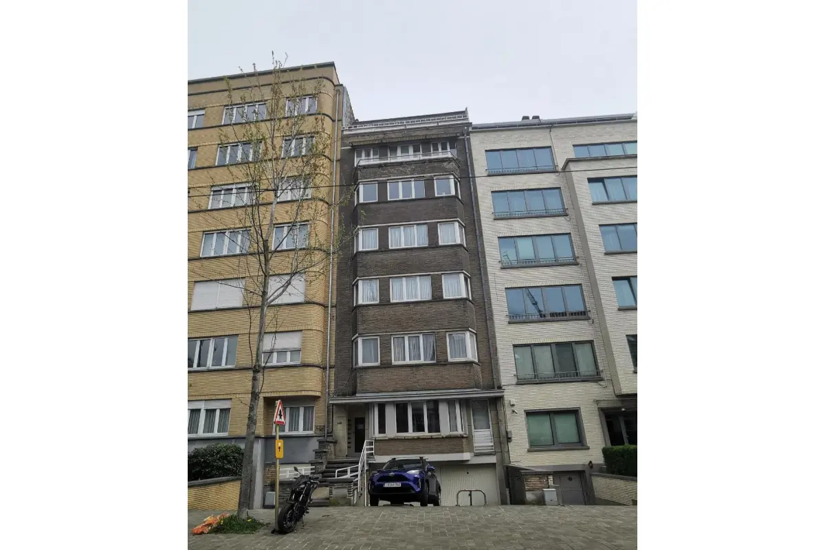 Mixgebouw te  koop in Elsene 1050 1980000.00€ 13 slaapkamers 595.00m² - Zoekertje 737658