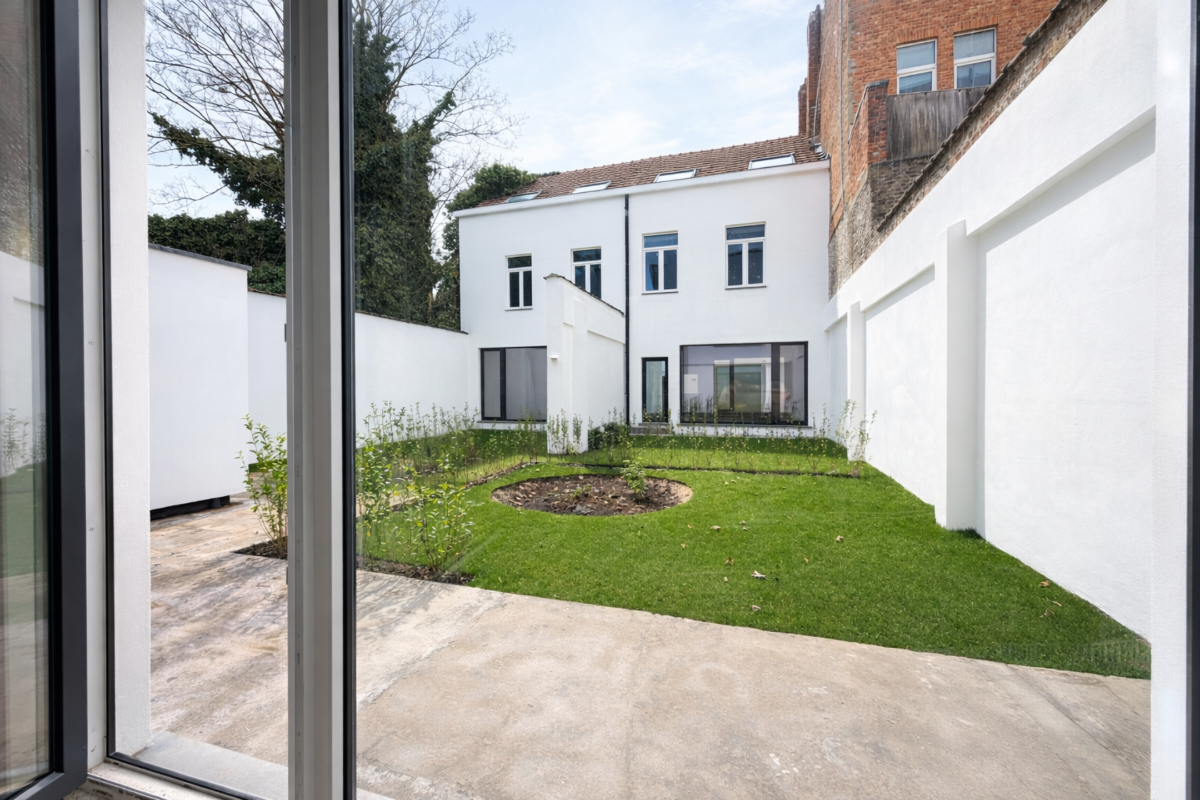 Rez-de-chaussée à vendre à Schaerbeek 1030 266000.00€ 1 chambres 126.00m² - annonce 738542