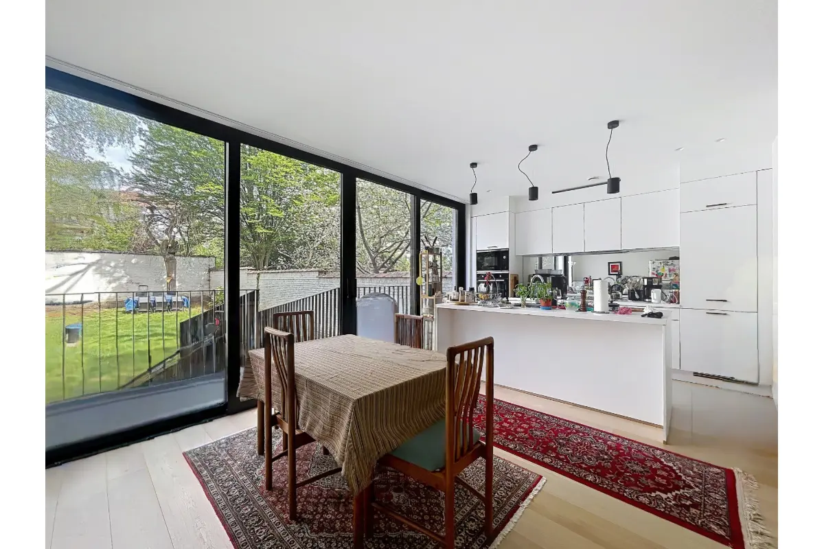 Rez-de-chaussée à louer à Etterbeek 1040 3700.00€ 3 chambres 200.00m² - annonce 738497