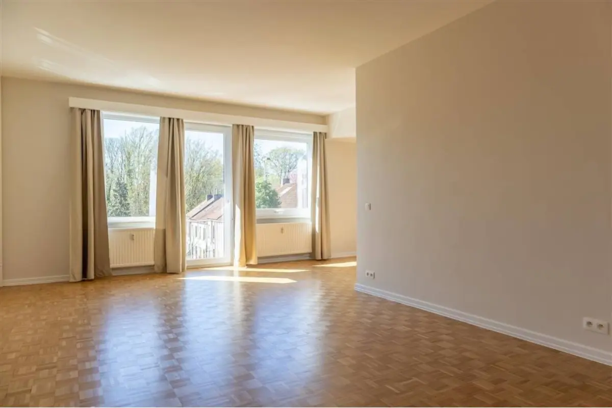 Studio à louer à Uccle 1180 750.00€  chambres 50.00m² - annonce 738845