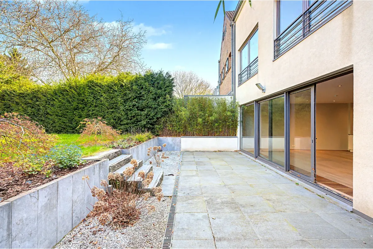 Duplex à vendre à Woluwe-Saint-Pierre 1150 895000.00€ 3 chambres 216.00m² - annonce 738300