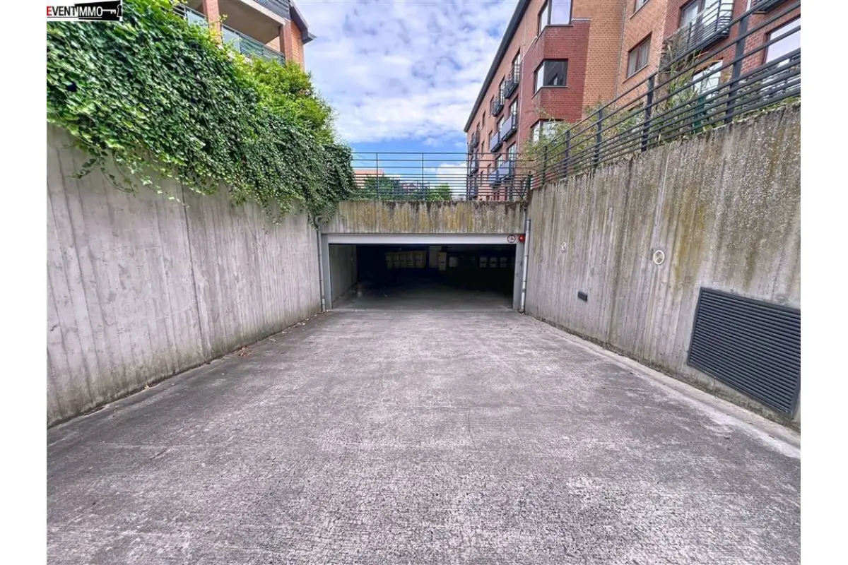 Parking / garage à vendre à Evere 1140 47000.00€  chambres m² - annonce 738515
