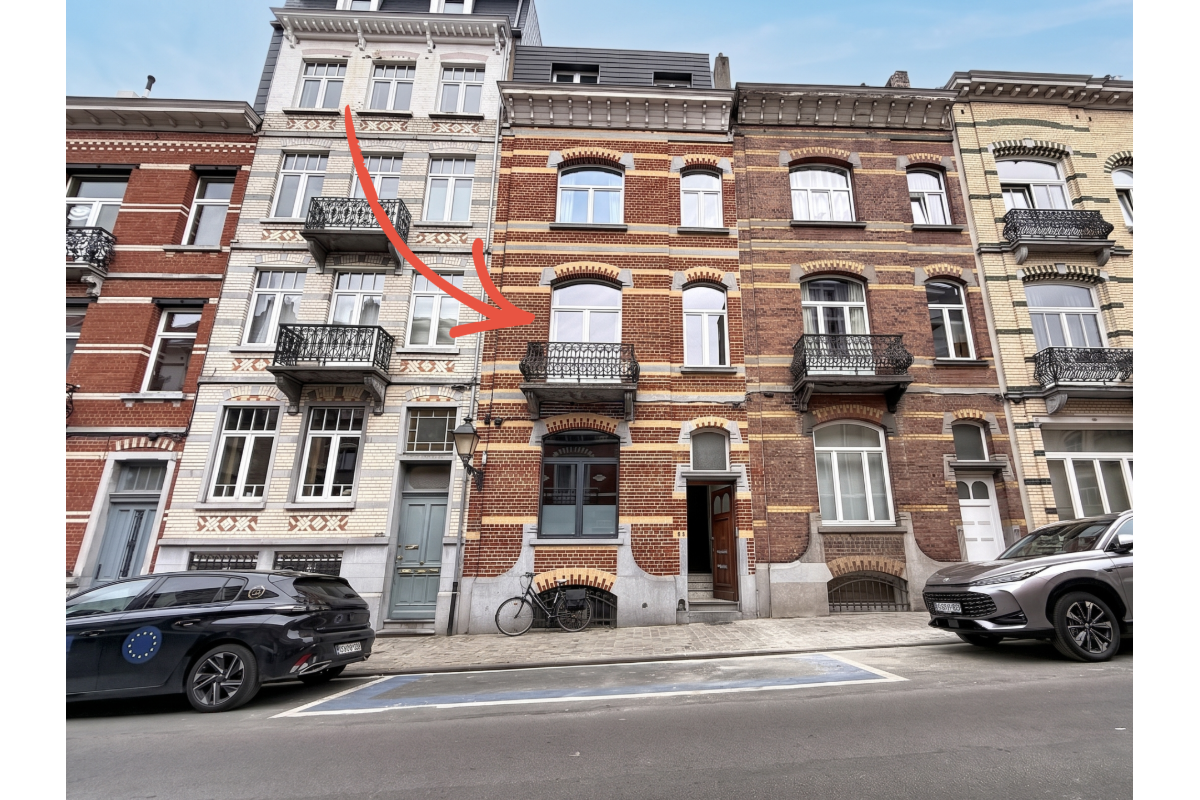 Appartement te  koop in Etterbeek 1040 350000.00€ 2 slaapkamers 75.00m² - Zoekertje 738674