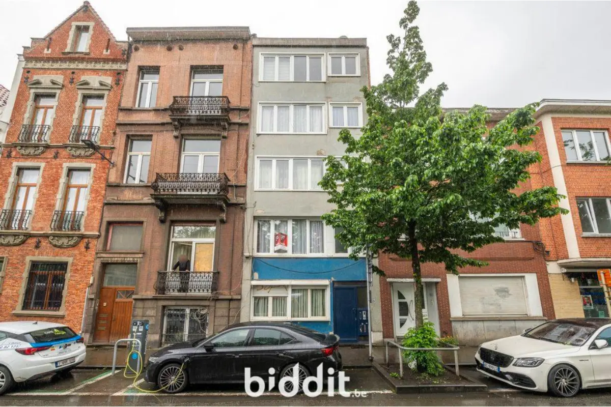 Rez-de-chaussée à vendre à Schaerbeek 1030 84000.00€ 1 chambres m² - annonce 738368