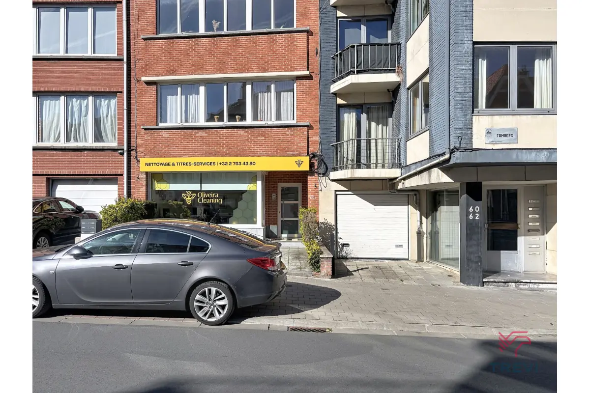 Parking / garage à vendre à Woluwe-Saint-Lambert 1200 30000.00€  chambres m² - annonce 738681