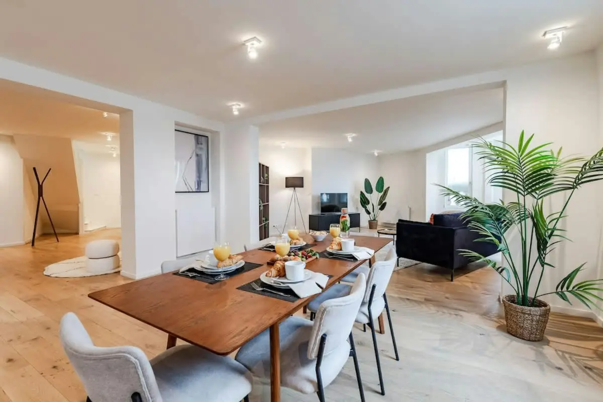 Appartement te  huur in Etterbeek 1040 4173.00€  slaapkamers m² - Zoekertje 739075