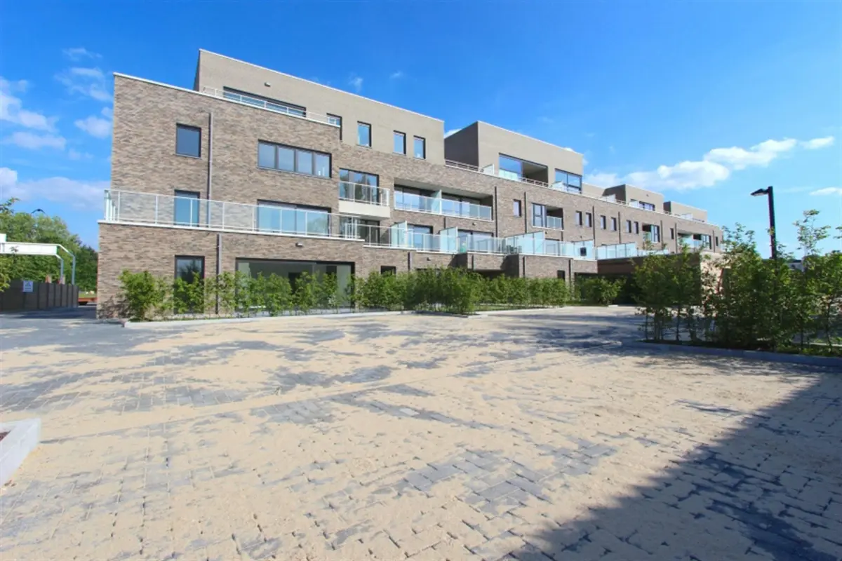 Parking / garage à vendre à Zwijnaarde 9052 7500.00€  chambres m² - annonce 738261