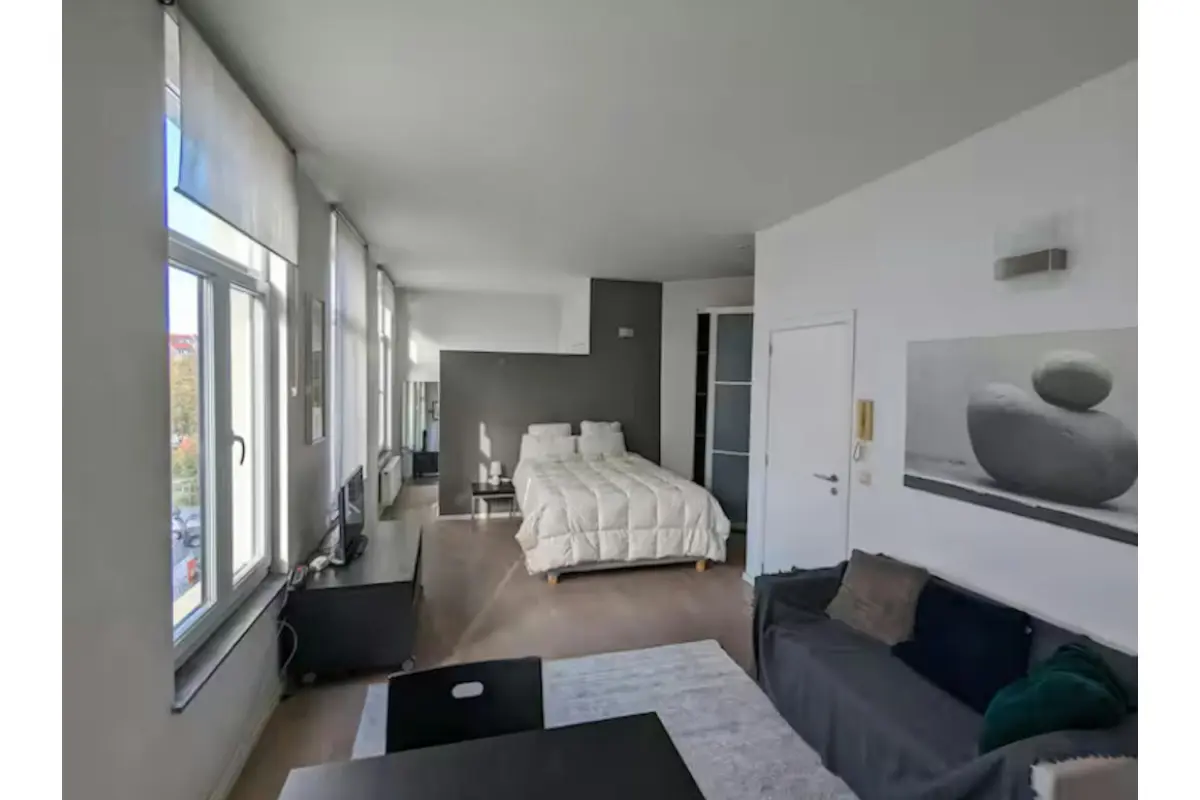 Huis te  huur in Sint-Gillis 1060 1200.00€  slaapkamers m² - Zoekertje 740032