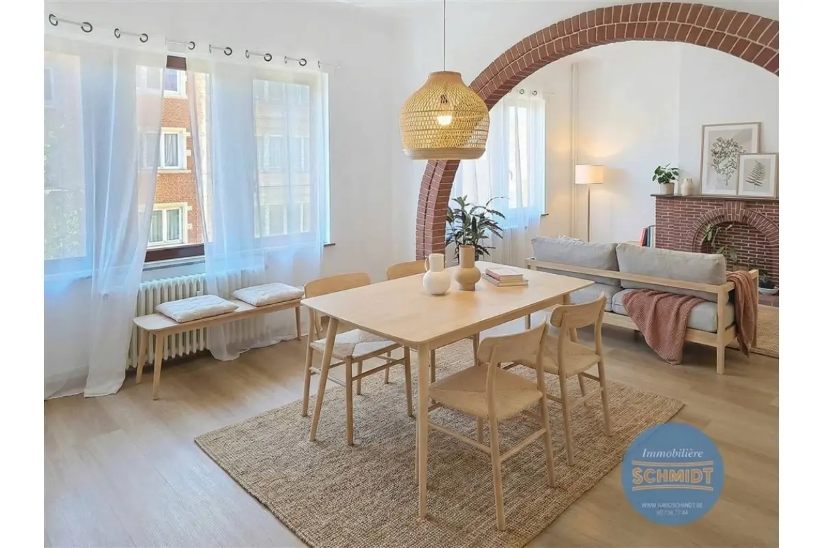 Appartement te  huur in Etterbeek 1040 1150.00€ 2 slaapkamers 97.00m² - Zoekertje 739810