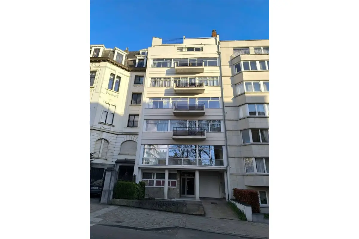 Appartement te  in Elsene 1050 375000.00€ 1 slaapkamers 77.00m² - Zoekertje 740036