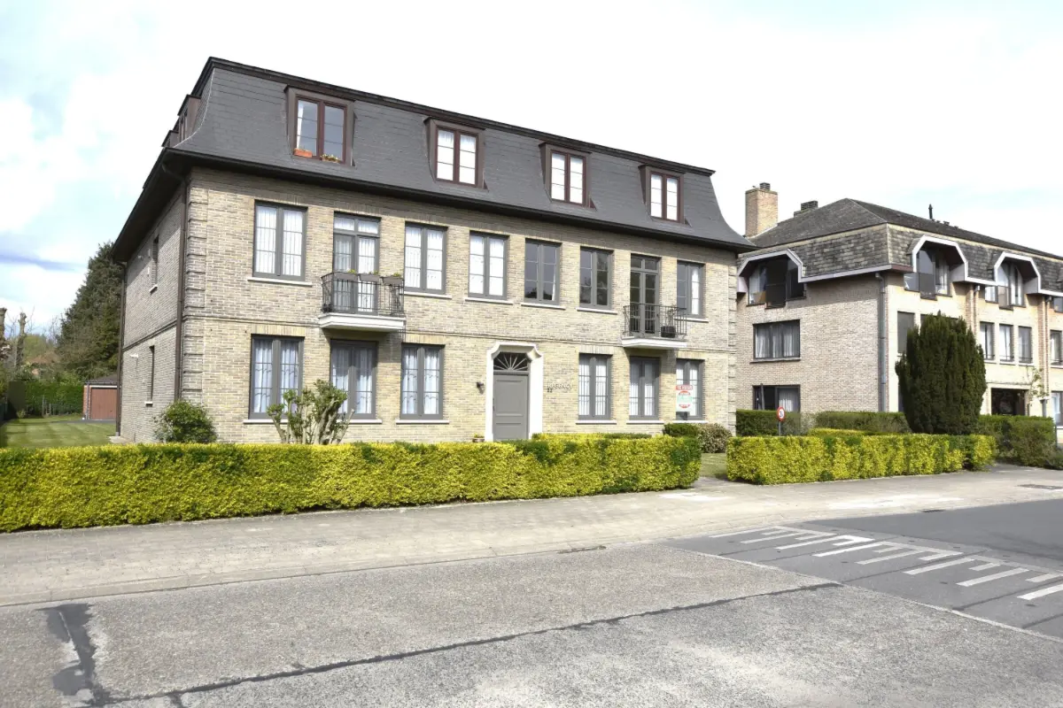 Rez-de-chaussée à louer à Assebroek 8310 875.00€ 2 chambres 93.00m² - annonce 739707