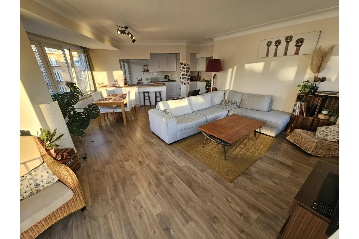 Appartement te  huur in Schaarbeek 1030 1700.00€  slaapkamers m² - Zoekertje 740026