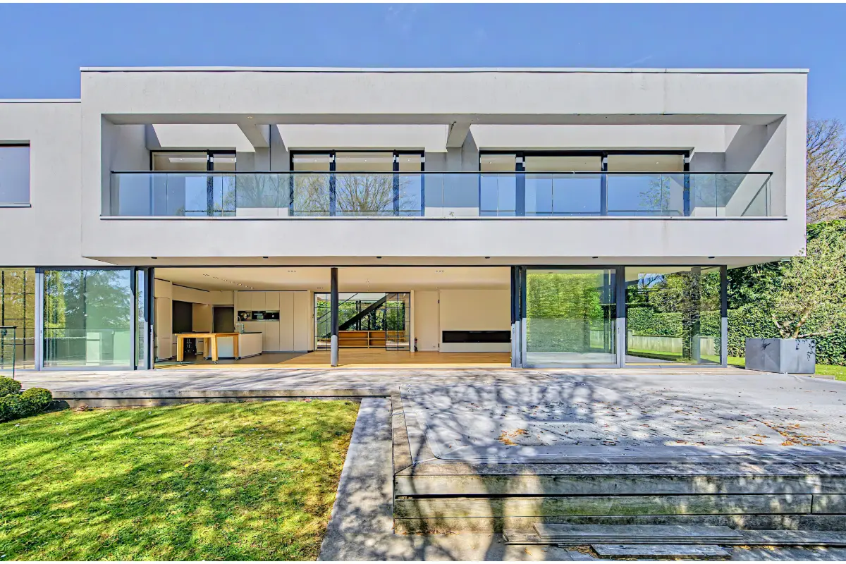 Huis te  huur in Ukkel 1180 12000.00€ 5 slaapkamers 734.00m² - Zoekertje 740199