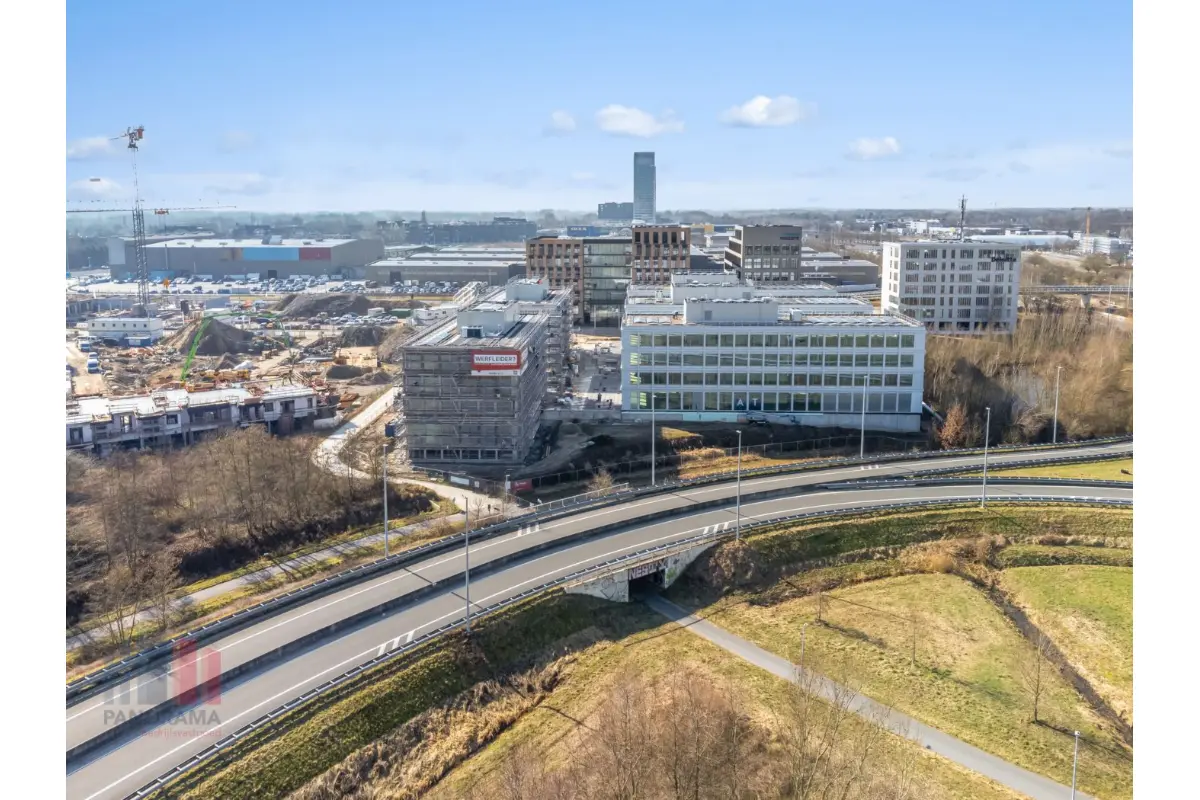 Handelszaak te  huur in Gent 9000 44261.00€  slaapkamers 2871.00m² - Zoekertje 740823