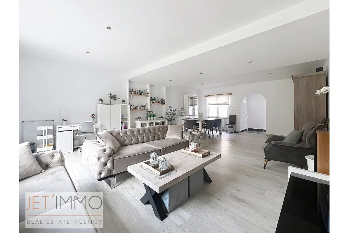 Huis te  koop in Laken 1020 590000.00€ 4 slaapkamers m² - Zoekertje 740151