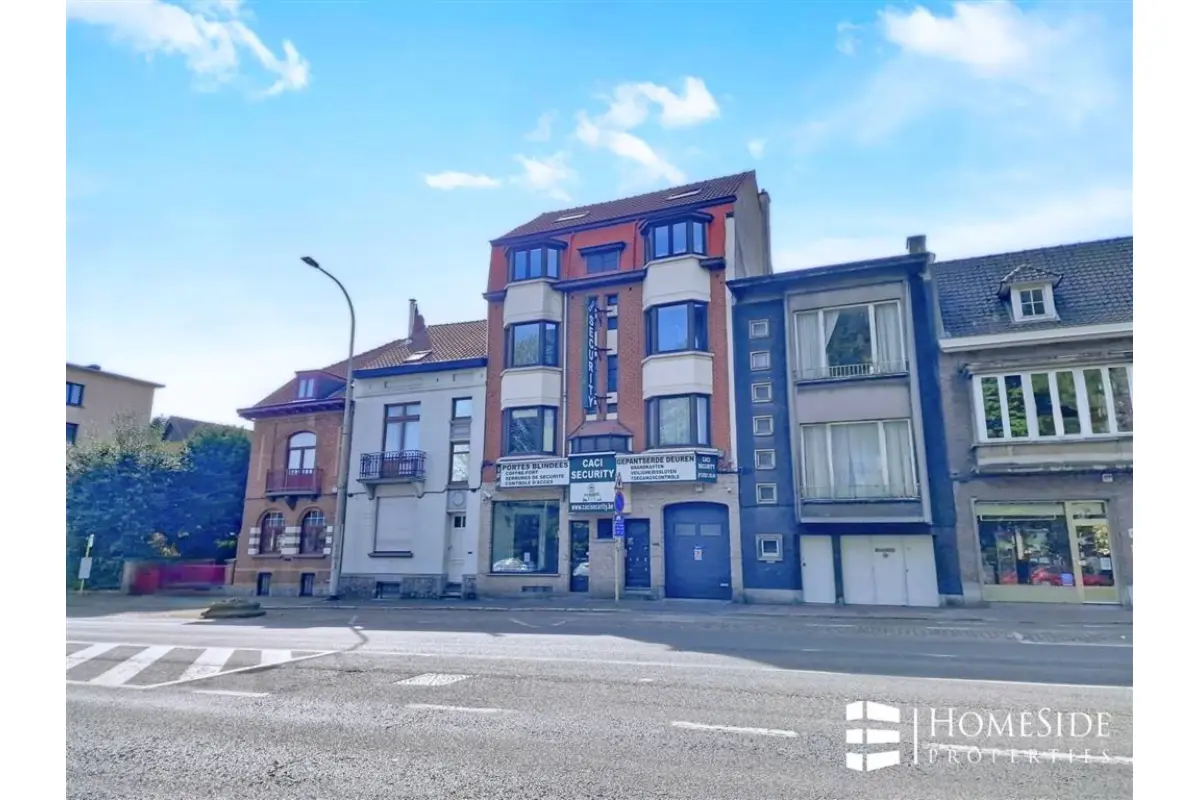 Appartement te  in Sint-Jans-Molenbeek 1080 850.00€ 1 slaapkamers 60.00m² - Zoekertje 740730