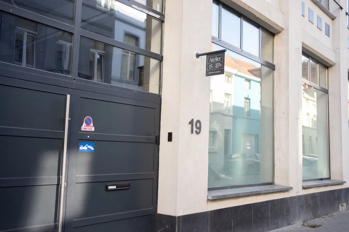 Handelszaak te  koop in Anderlecht 1070 590000.00€  slaapkamers 320.00m² - Zoekertje 740212
