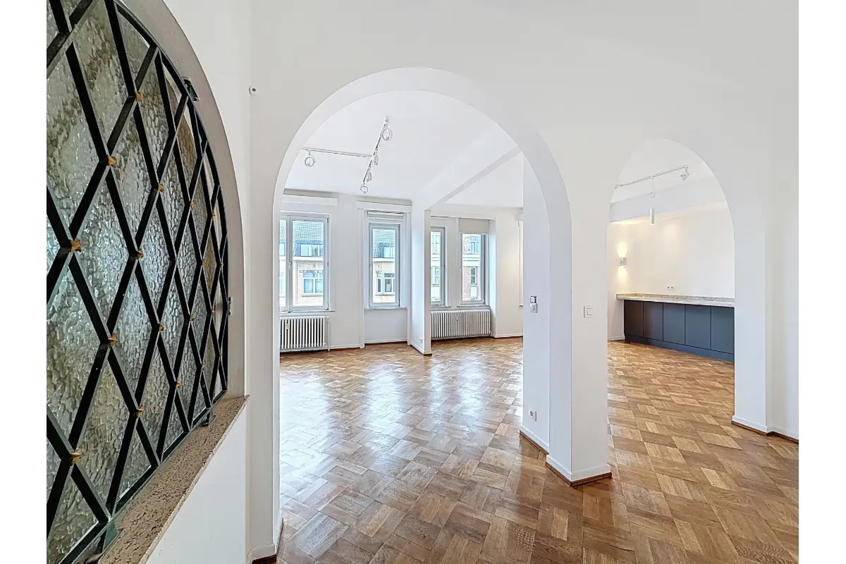 Appartement te  in Sint-Lambrechts-Woluwe 1200 1815.00€ 3 slaapkamers 116.00m² - Zoekertje 740488