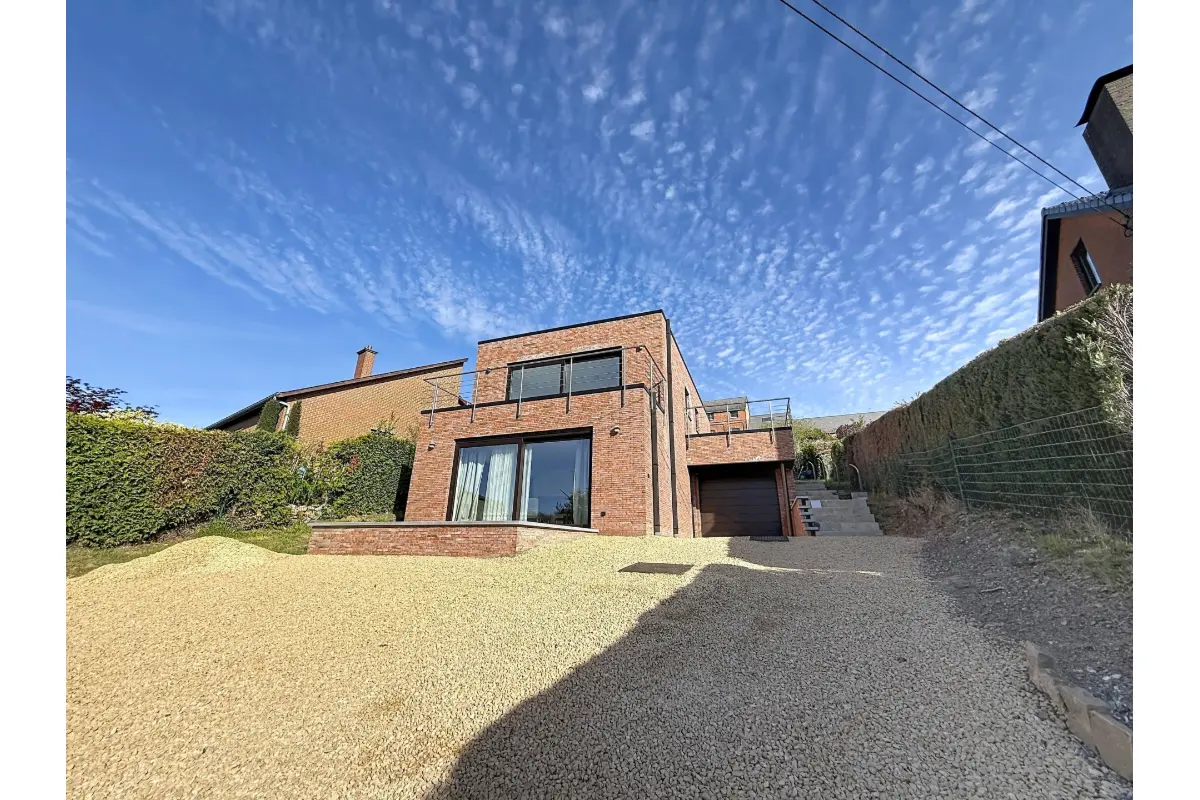 Huis te  huur in Floreffe 5150 1500.00€ 2 slaapkamers 110.25m² - Zoekertje 740486