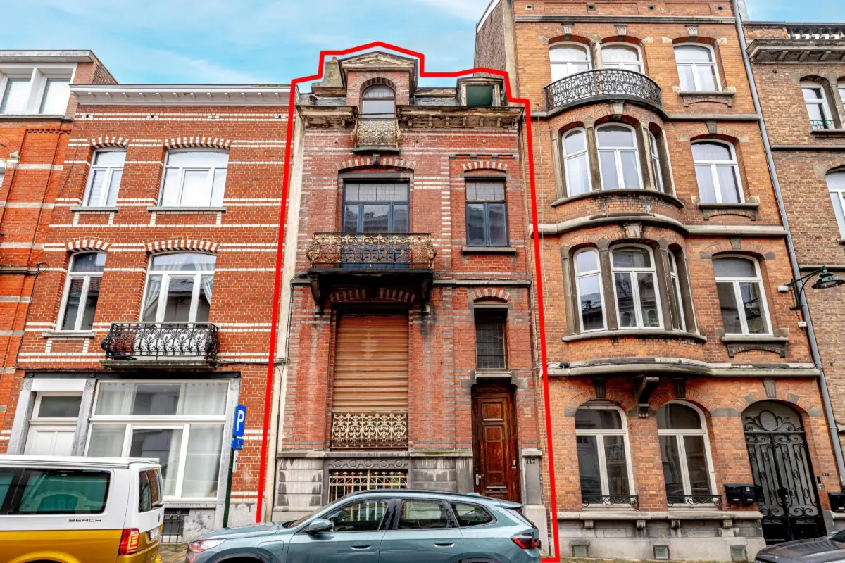 Huis te  koop in Brussel 1000 428500.00€ 4 slaapkamers 219.00m² - Zoekertje 740171